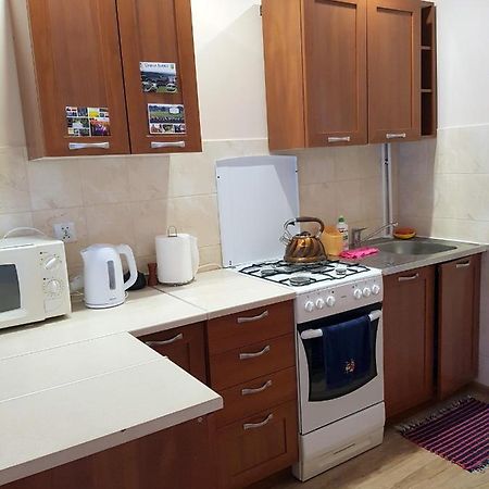 Jasmin Apartment Budry Bagian luar foto
