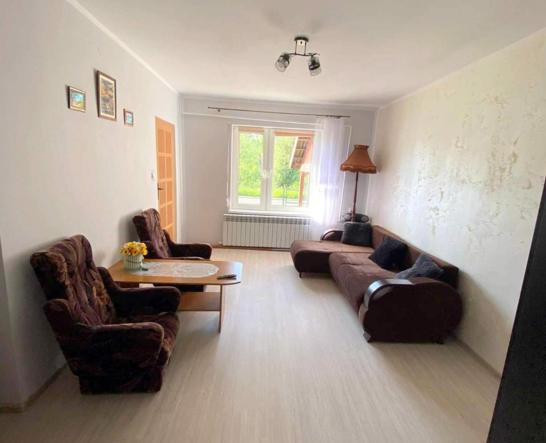 Jasmin Apartment Budry Bagian luar foto