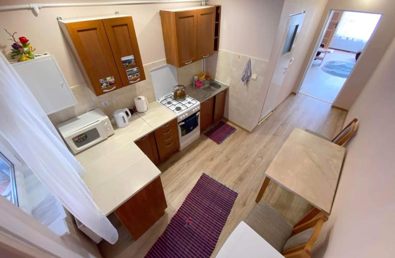 Jasmin Apartment Budry Bagian luar foto